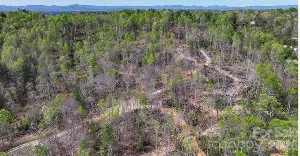 161 Queen DR, North Wilkesboro, NC 28659