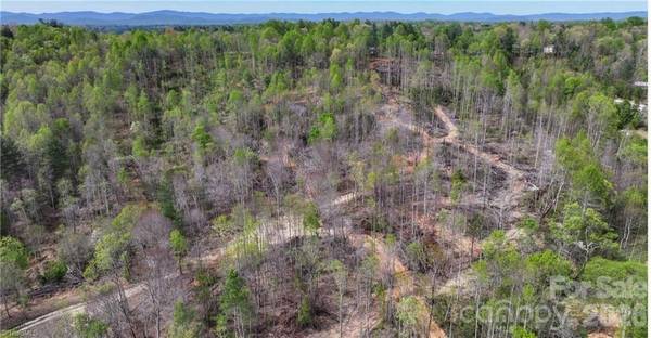 161 Queen DR, North Wilkesboro, NC 28659