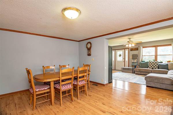 445 Old Caroleen RD, Forest City, NC 28043