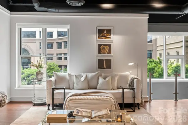 400 N Church ST #213, Charlotte, NC 28202