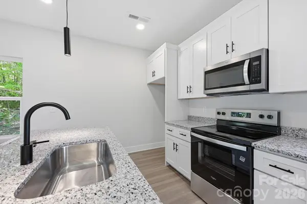 1534 W Horah ST, Salisbury, NC 28144