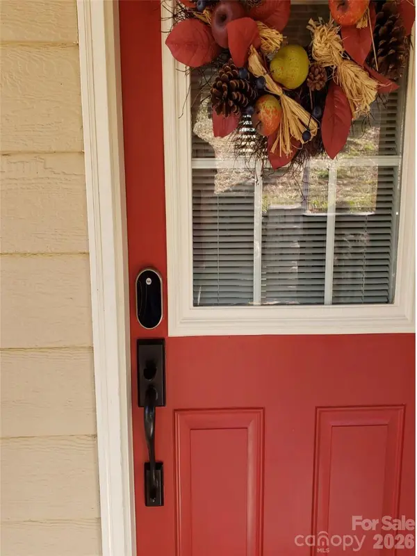 502 Long Shoals RD, Arden, NC 28704