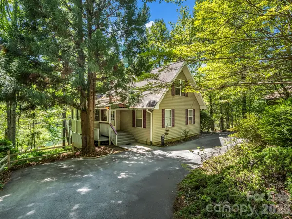268 Mallard RD, Lake Lure, NC 28746