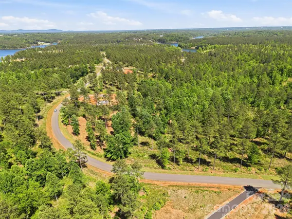 2158 Jumping RUN #31, Connelly Springs, NC 28612