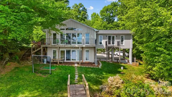 330 Hillview DR, Lexington, NC 27292