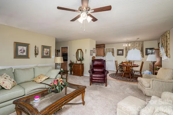 234 Suncrest RD, Cherryville, NC 28021