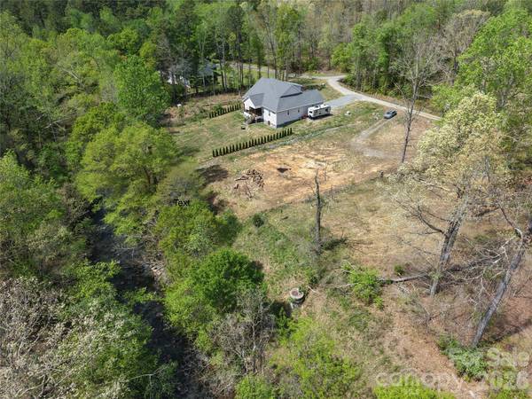 16 Creston CIR #16, Charlotte, NC 28214