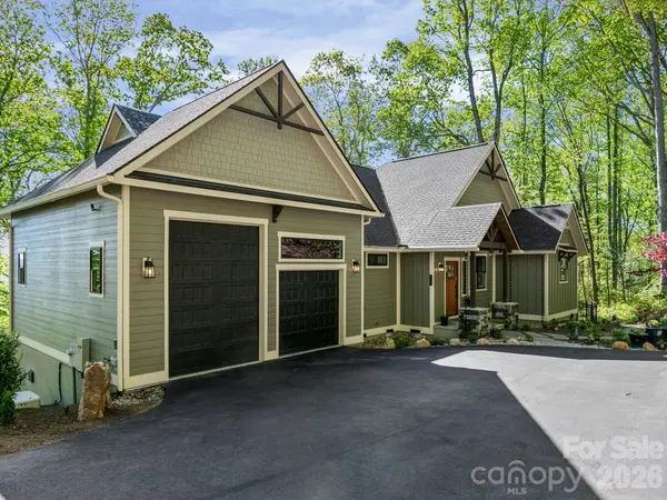199 Garnet WAY, Hendersonville, NC 28791