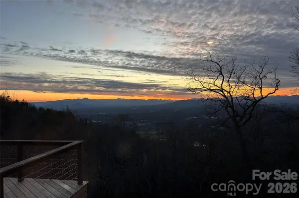 110 Crestwood RD, Asheville, NC 28804