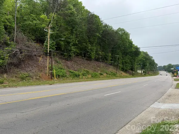 880 N Main ST, Marion, NC 28752