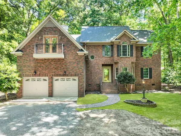 6717 Mccain BLVD, Waxhaw, NC 28173