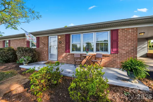 184 Edgegreen CT, Taylorsville, NC 28681