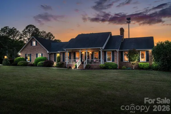 1327 Startown RD, Lincolnton, NC 28092
