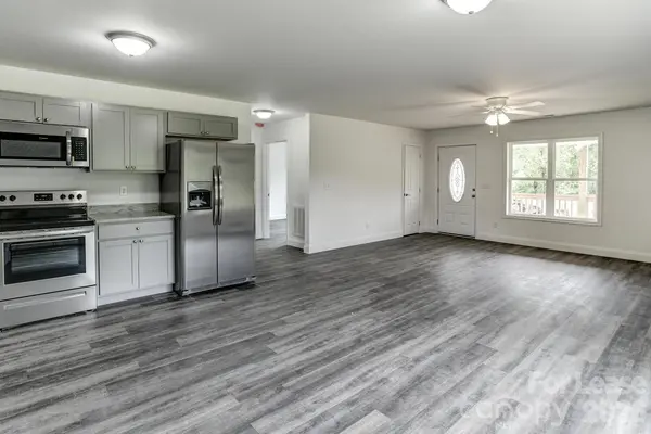 167 Quinn Hill LN, Mars Hill, NC 28754