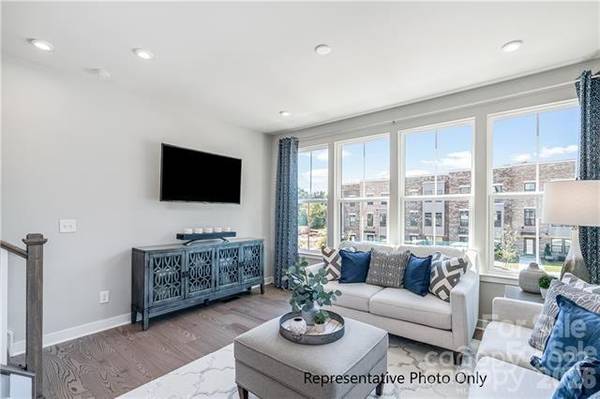 3430 Liggett ST, Charlotte, NC 28217
