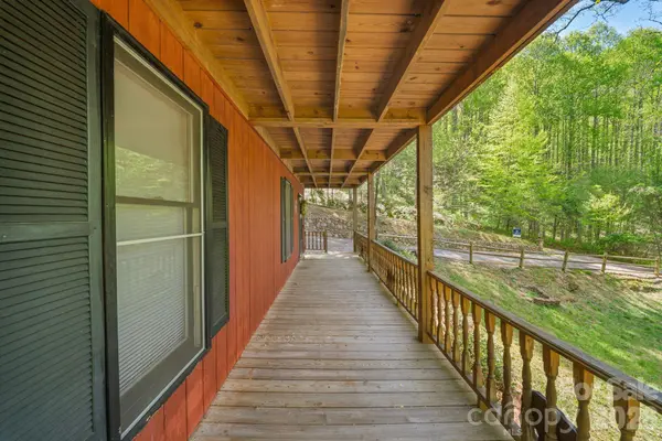 149 Greentree LN, Canton, NC 28716