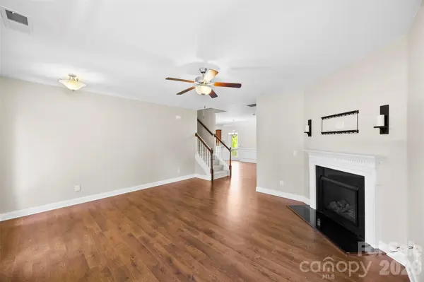 2548 Flintshire LN, Gastonia, NC 28056