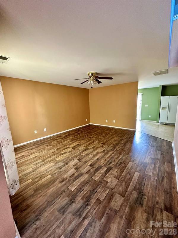 4722 Mortonhall RD, Charlotte, NC 28215