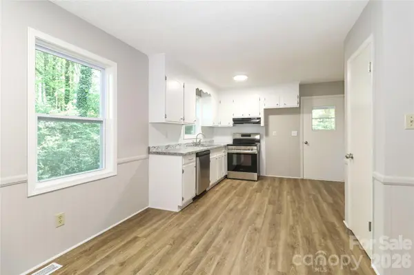170 Hemingway LN, Statesville, NC 28625