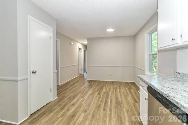 170 Hemingway LN, Statesville, NC 28625