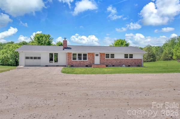 1958 Boyd RD, Blackstock, SC 29014