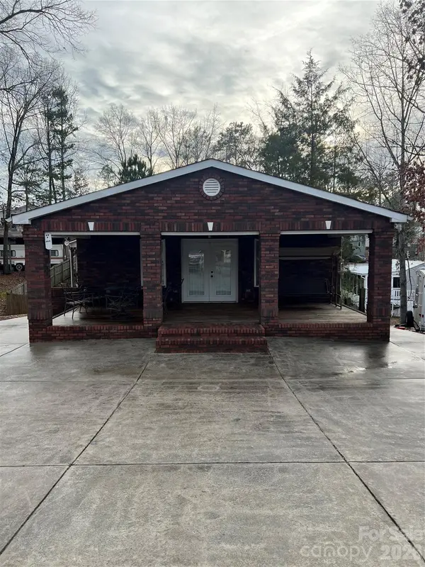 129 Twin Bluff TRL, Mount Gilead, NC 27306
