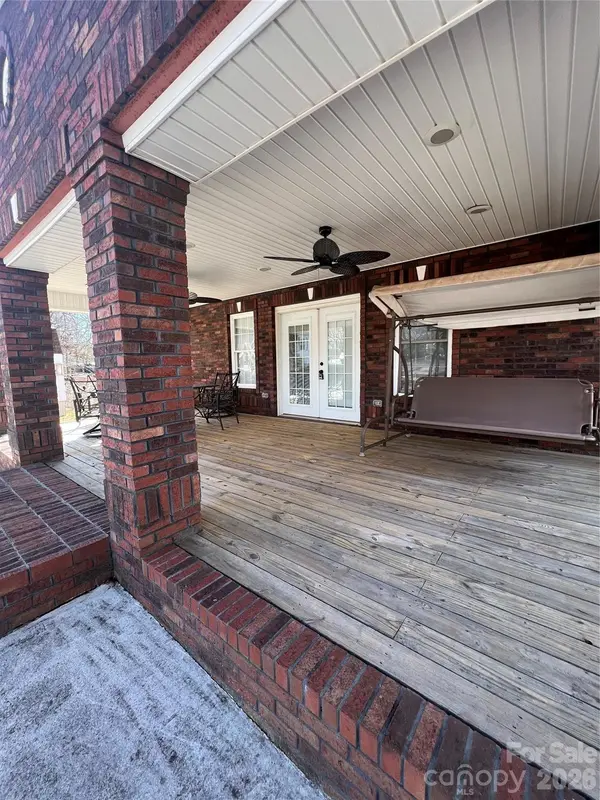 129 Twin Bluff TRL, Mount Gilead, NC 27306