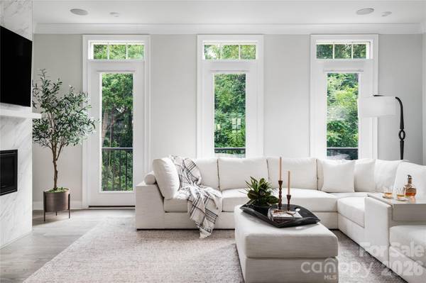 2547 Deacon AVE, Charlotte, NC 28204
