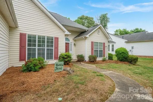 1236 Midlake RD, Kannapolis, NC 28083