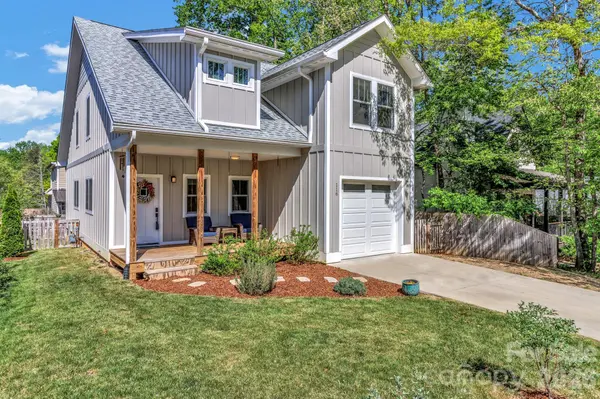 116 Craggy ST, Black Mountain, NC 28711