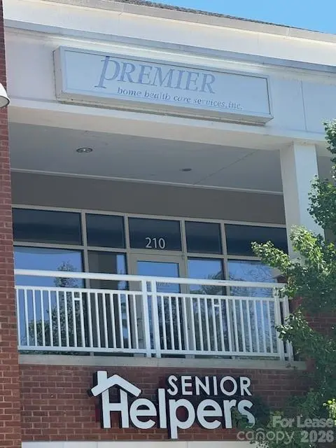 1550 Hendersonville RD #210, Asheville, NC 28803