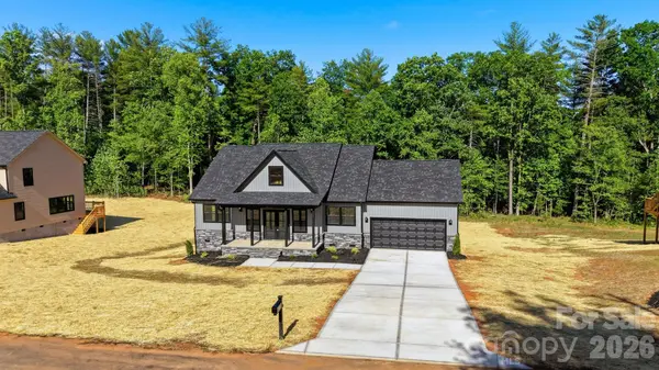 2430 Kimberly AVE, Morganton, NC 28655