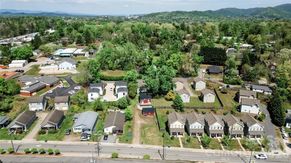 60 Shiloh RD, Asheville, NC 28803