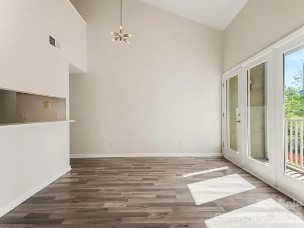 306 S Cedar ST #10, Charlotte, NC 28202