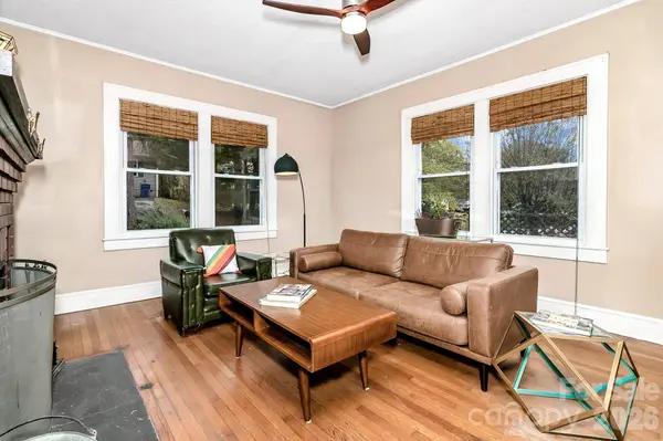 5 Main ST, Asheville, NC 28803
