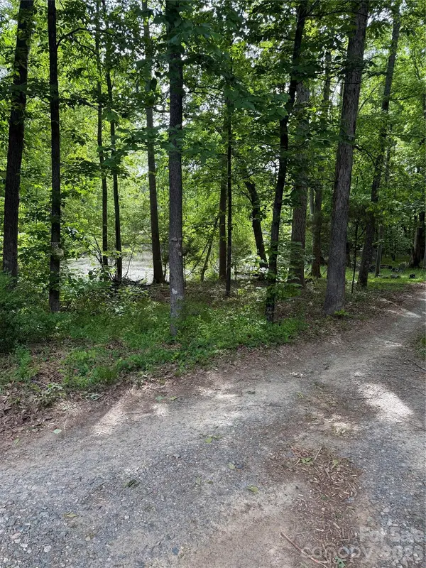 1155 Cedar Pond LN, Salisbury, NC 28146