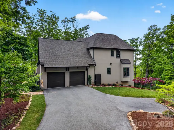 671 Mills River WAY, Horse Shoe, NC 28742