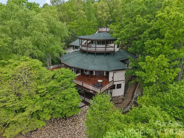295 Dills RD, Bryson City, NC 28713