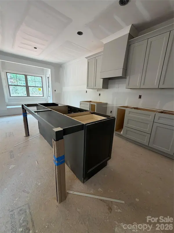 5977 Tipperary DR, Denver, NC 28037