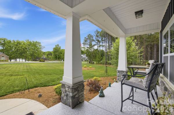 314 Potters LNDG, Denton, NC 27239