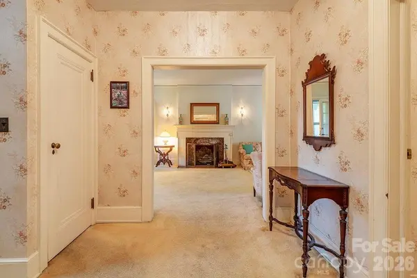 88 Bear Creek RD, Asheville, NC 28806