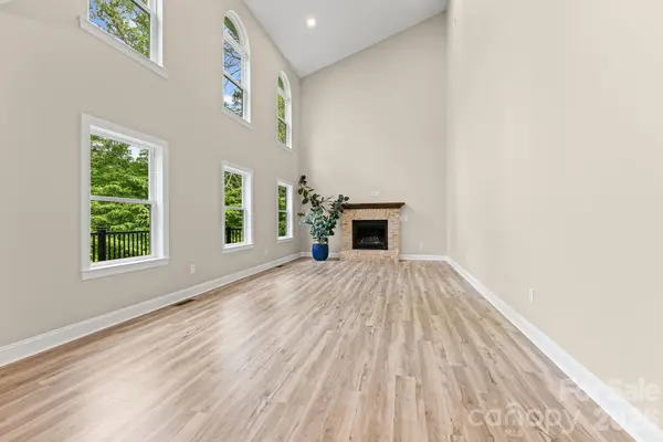 160 Tullyries LN, Lewisville, NC 27023