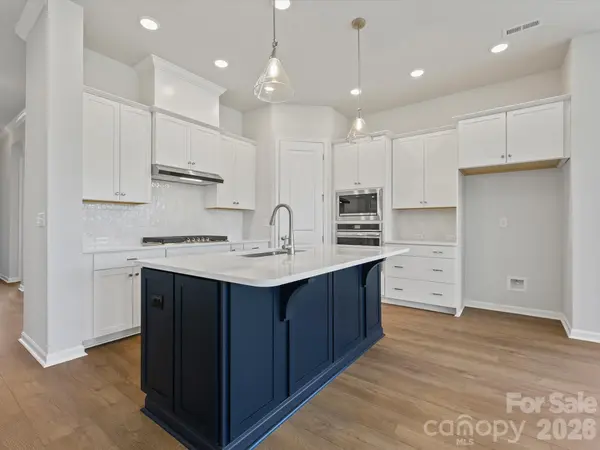 1015 Fen LN, Waxhaw, NC 28173