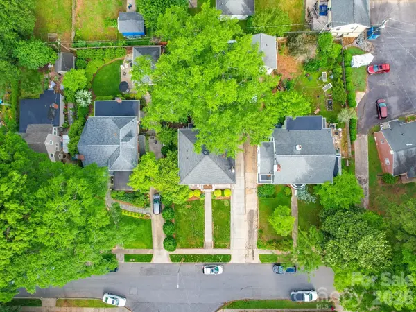 907 Edgewood CIR, Gastonia, NC 28052
