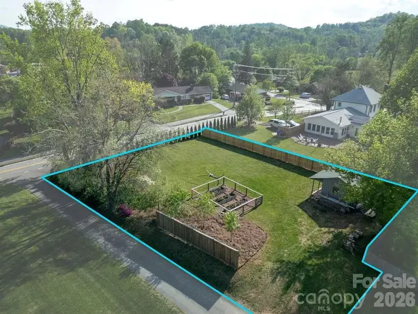 TBD Triple TER #B, Brevard, NC 28712