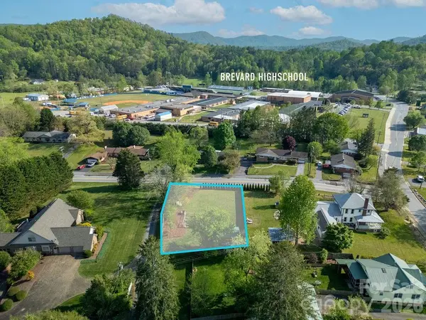 TBD Triple TER #B, Brevard, NC 28712