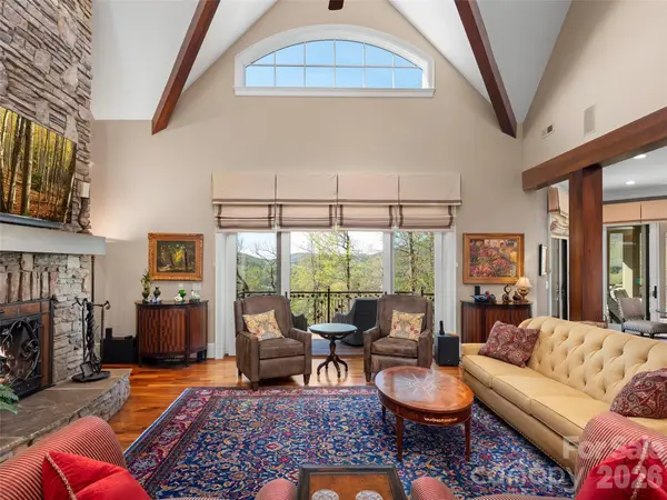 171 Walnut Valley Pkwy, Arden, NC 28704