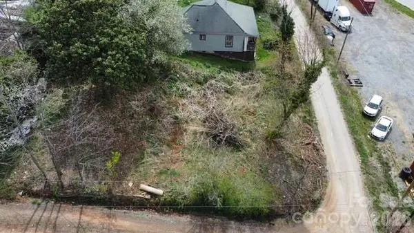 22 Clark LN, Canton, NC 28716