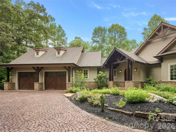 672 Walnut Valley Pkwy, Arden, NC 28704