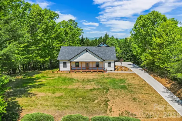 438 Plantation DR, Marion, NC 28752